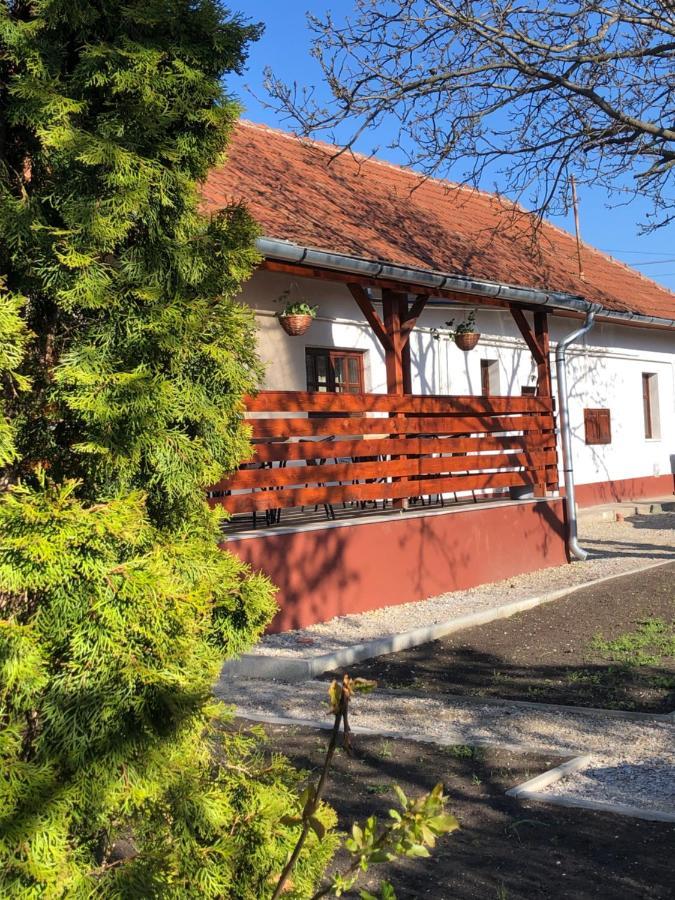 Ferienwohnung Mormota Vendeghaz Mezőkövesd Exterior foto
